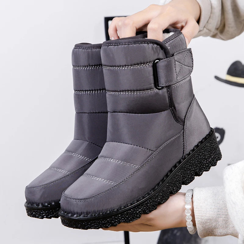 Women’s Waterproof Plush Platform Snow Boots